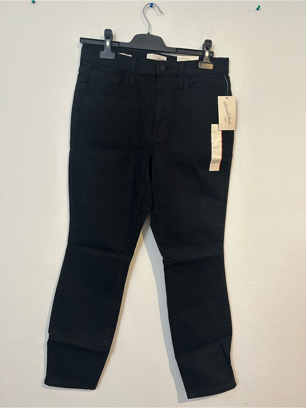 Universal Thread Women's Black Skinny Jeans